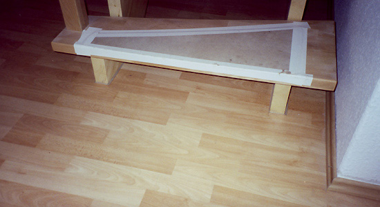 Fußbodenarbeiten - Laminatverlegung, Fliesenteppich